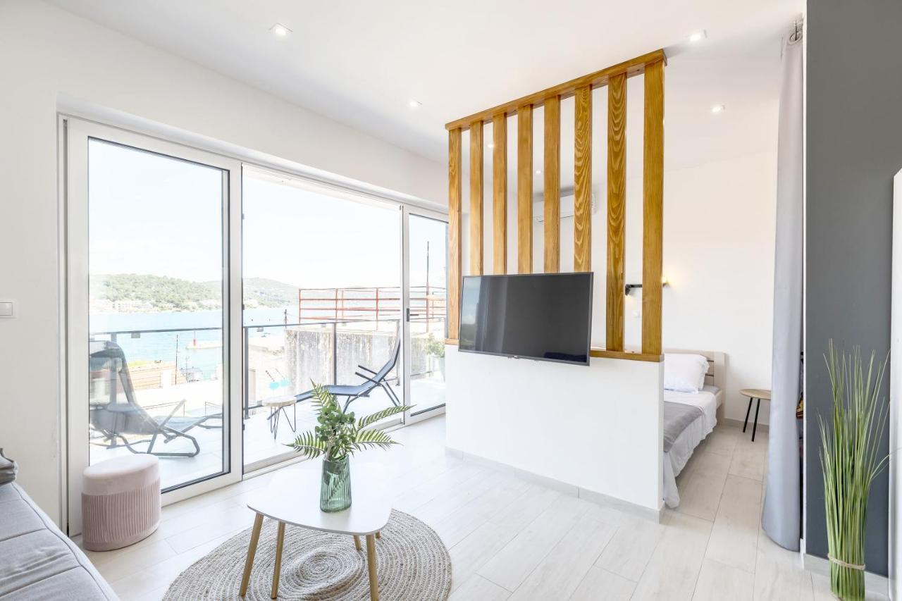 Luxury Apartments Skalinada Near Beaches, Tisno - Dalmatia Exterior photo