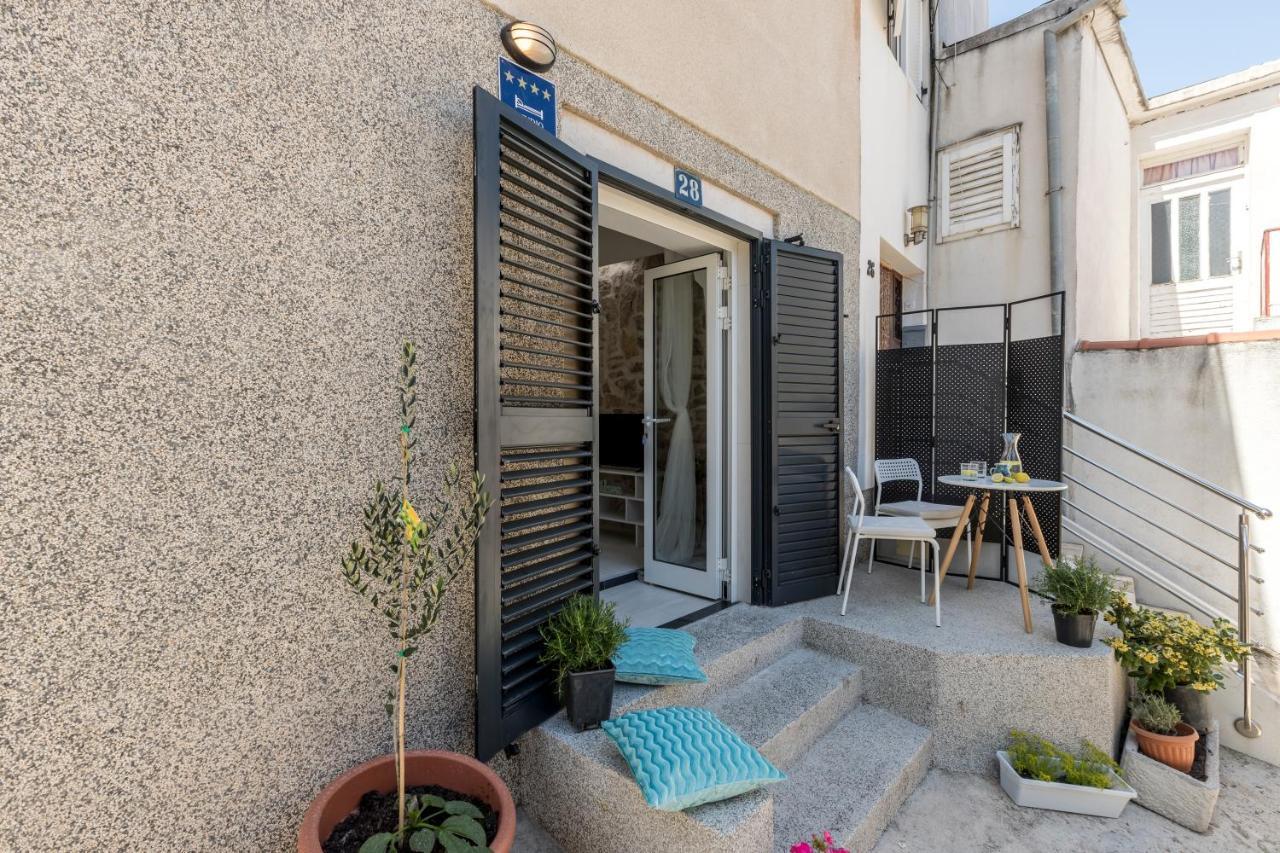 Luxury Apartments Skalinada Near Beaches, Tisno - Dalmatia Exterior photo