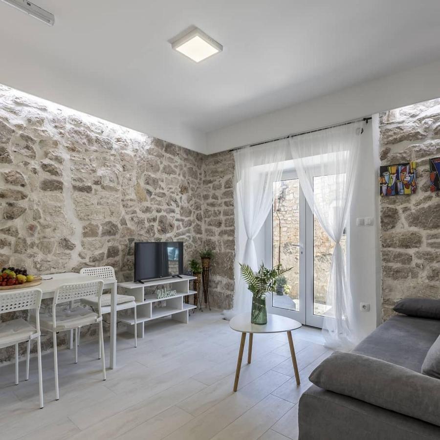 Luxury Apartments Skalinada Near Beaches, Tisno - Dalmatia Exterior photo